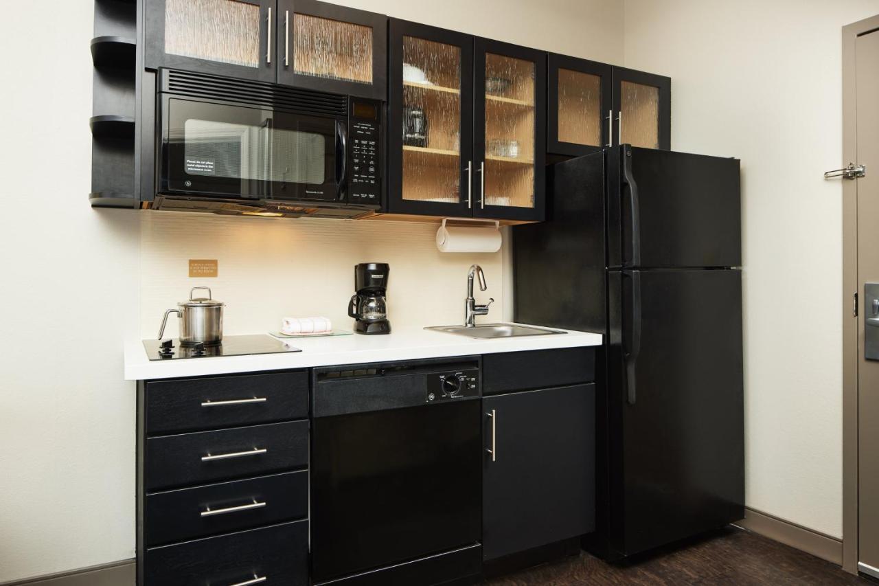 Candlewood Suites Charleston-Northwoods By Ihg North Charleston Eksteriør bilde