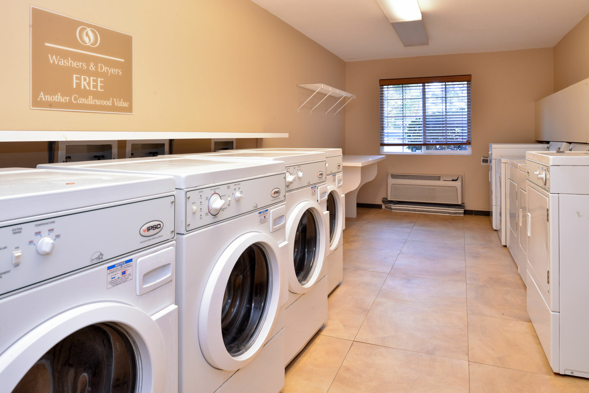 Candlewood Suites Charleston-Northwoods By Ihg North Charleston Eksteriør bilde